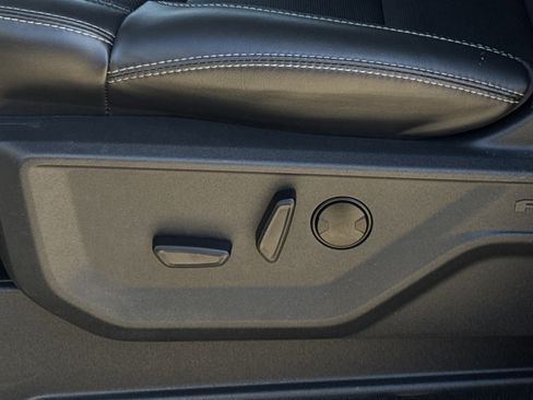 Used 2025 Ford Expedition Max Platinum image 18