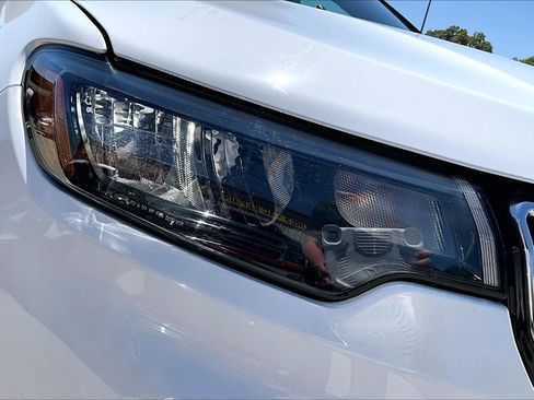 Used 2024 Jeep Compass Limited AWD/4WD image 32