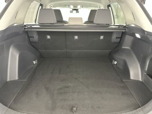 Used 2025 Toyota RAV4 XLE AWD/4WD image 27