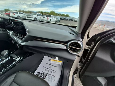 New 2026 Chevrolet Trax ACTIV FWD image 40