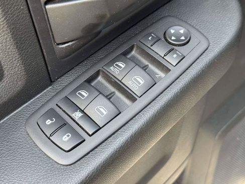 Used 2018 RAM 1500 Express w/ Express Value Package AWD/4WD image 14