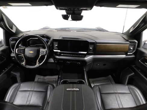 Used 2024 Chevrolet Silverado 2500 High Country w/ Technology Package AWD/4WD image 46