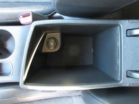 Used 2019 Kia Niro S Touring image 17