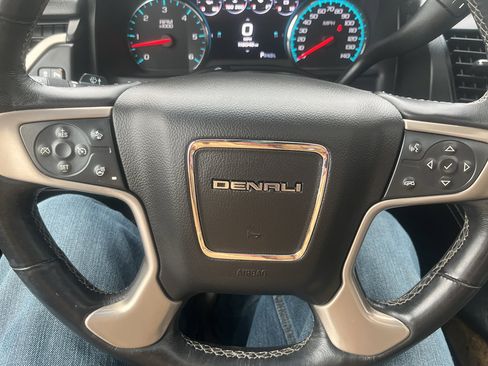 Used 2017 GMC Yukon XL Denali w/ Open Road Package AWD/4WD image 25