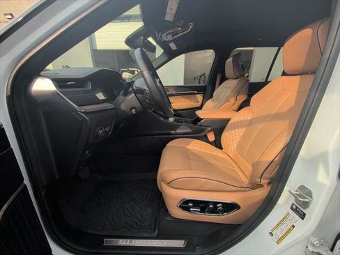 Certified 2024 Jeep Grand Cherokee Summit AWD/4WD image 11