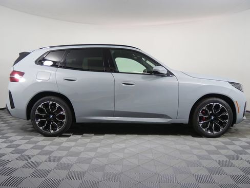 Used 2026 BMW X3 xDrive30i w/ Premium Package AWD/4WD image 2