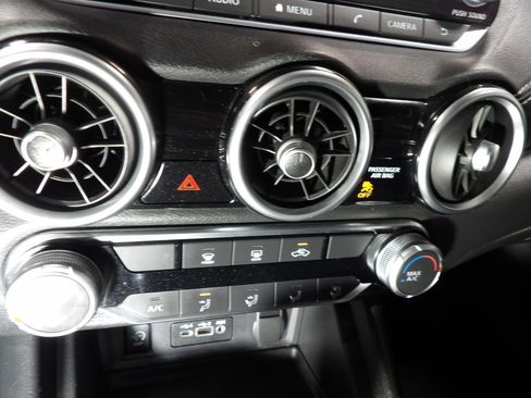 Used 2024 Nissan Sentra SV image 17