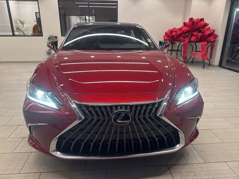 New 2025 Lexus ES 350 Luxury image 3