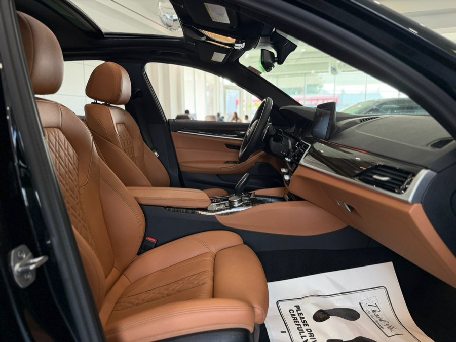 Used 2023 BMW 530i w/ M Sport Package RWD image 18