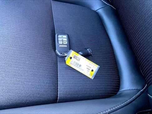 Used 2022 Honda Accord Sport image 14