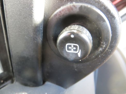 Used 2009 Lincoln MKS AWD image 14