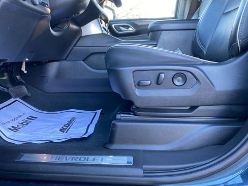 Used 2021 Chevrolet Tahoe Premier w/ Premium Package image 21