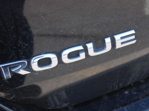 Used 2015 Nissan Rogue SV w/ SV Premium Package image 9