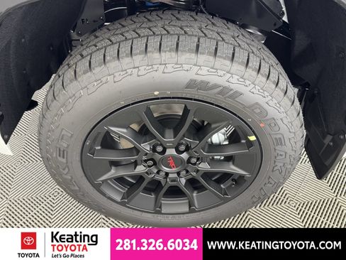 New 2026 Toyota Tundra Platinum w/ TRD Off-Road Package AWD/4WD image 15