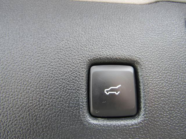 Used 2024 Ford Escape Platinum w/ Premium Technology Package AWD/4WD image 15