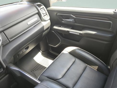 Used 2025 RAM 1500 Laramie w/ Sport Appearance Package AWD/4WD image 14