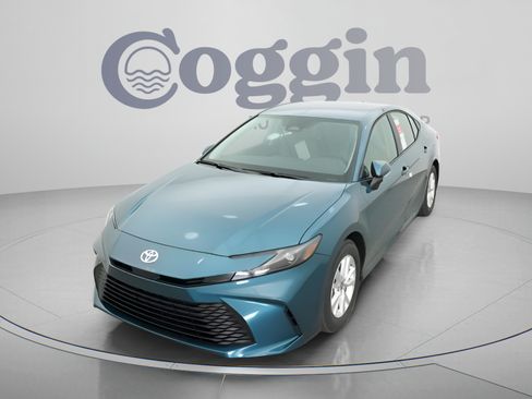 Certified 2026 Toyota Camry LE w/ Convenience Package FWD image 32