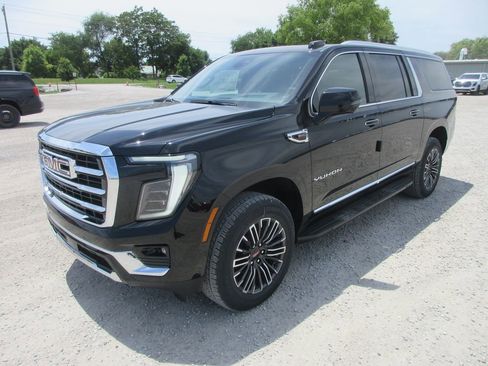 New 2026 GMC Yukon XL Elevation w/ Elevation Premium Package AWD/4WD image 9