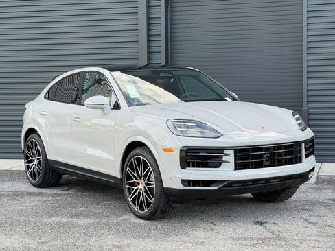 New 2026 Porsche Cayenne S image 23