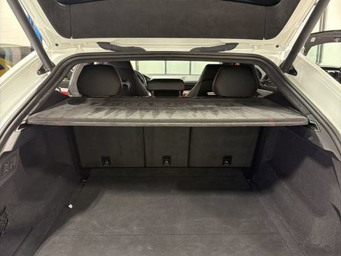 Used 2020 Lamborghini Urus AWD/4WD image 13
