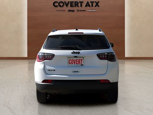 New 2026 Jeep Compass Latitude AWD/4WD image 4