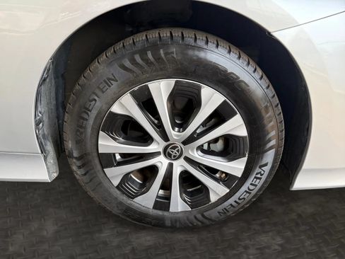 Used 2022 Toyota Prius Prime XLE FWD image 35