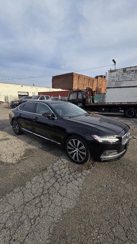 Used 2023 Volvo S90 B6 Plus AWD/4WD image 3