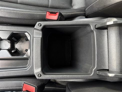 Used 2021 Volkswagen Tiguan S image 26