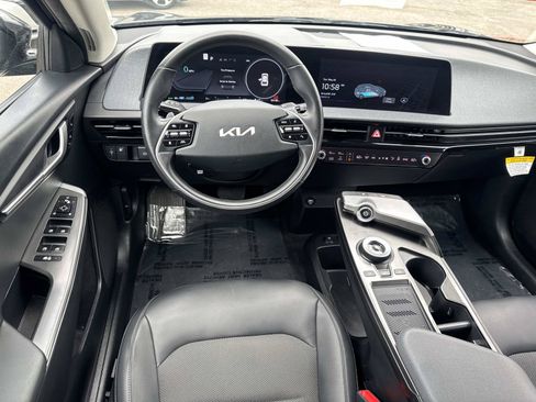 Used 2024 Kia EV6 Light RWD image 8