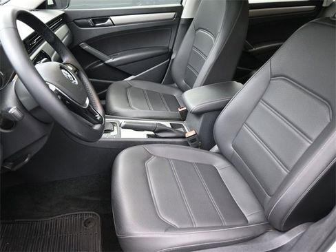 Used 2020 Volkswagen Passat 2.0T SE w/ Sunroof Package image 33