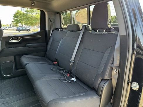 Used 2025 Chevrolet Silverado 1500 LT AWD/4WD image 27