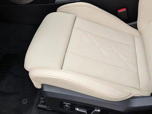 Used 2026 BMW X3 xDrive30 w/ Premium Package image 4