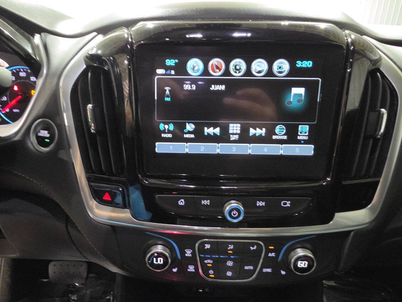 Used 2019 Chevrolet Traverse LT w/ LT Premium Package AWD/4WD image 37