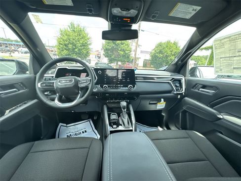 New 2025 GMC Canyon Elevation w/ Convenience Package image 10