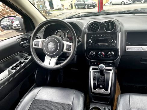 Used 2016 Jeep Compass Latitude AWD/4WD image 13