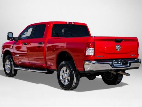 Used 2024 RAM 2500 Big Horn w/ Bed Utility Group image 8