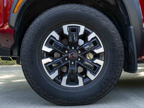 Used 2023 Nissan Frontier PRO-4X w/ Pro Convenience Package AWD/4WD image 14