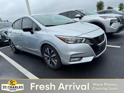 Used 2020 Nissan Versa SR w/ Convenience Package FWD image 1