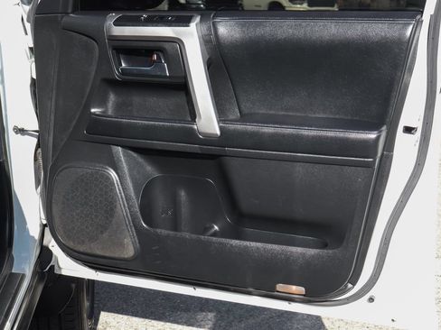 Used 2021 Toyota 4Runner SR5 AWD/4WD image 44