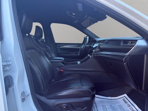 Used 2022 Jeep Grand Cherokee L Overland image 18