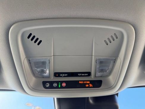 Used 2023 Chevrolet Malibu LT image 22