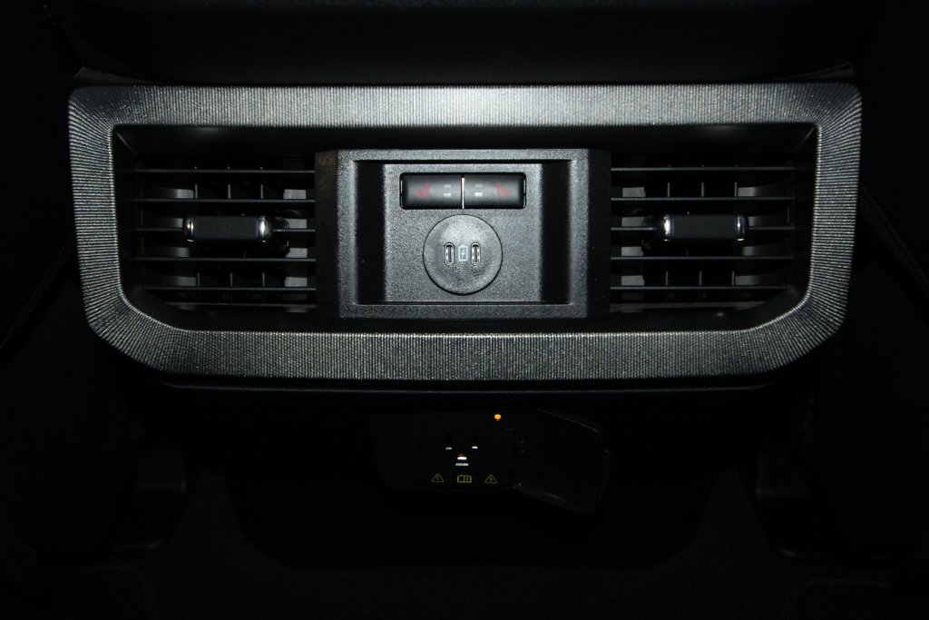 Used 2025 Ford F250 Platinum AWD/4WD image 32