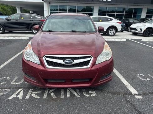 Used 2011 Subaru Legacy 2.5i Premium AWD/4WD image 2