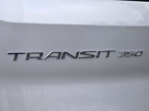 Used 2022 Ford Transit 350 XLT RWD image 10