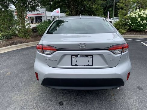 Used 2025 Toyota Corolla LE FWD image 7