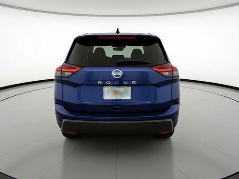 Used 2025 Nissan Rogue SV image 7