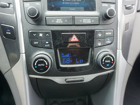 Used 2014 Hyundai Sonata Hybrid FWD image 10