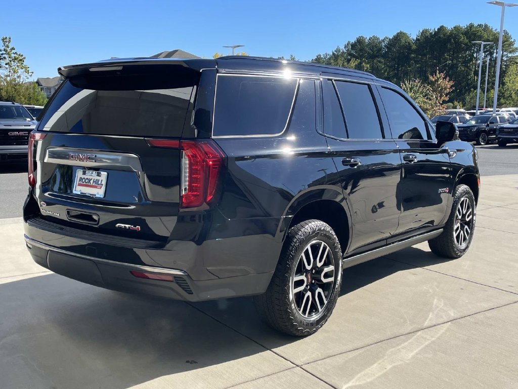 Used 2024 GMC Yukon AT4 w/ Technology Package AWD/4WD image 5