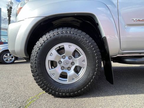 Used 2007 Toyota Tacoma PreRunner RWD image 17