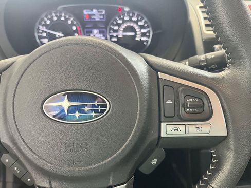 Used 2018 Subaru Forester 2.5i Touring AWD/4WD image 40